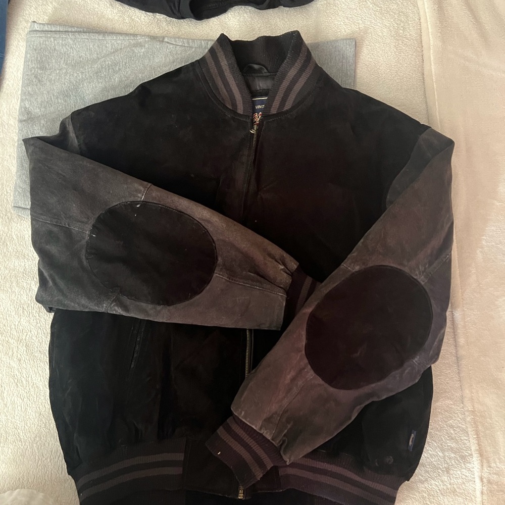 Men's Black Suede Jacket
Vintage Varsity NJ